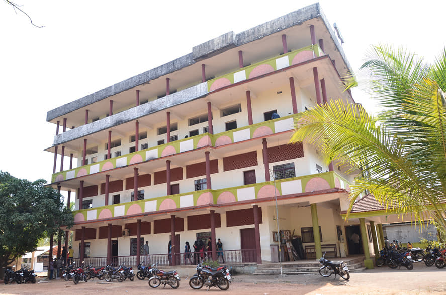 Sharaf Arts and Science College Kasaragod Campus Building photo 2